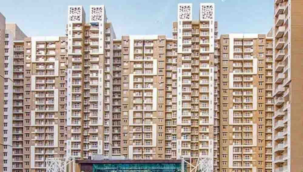 ग्रेटर नोएडा में दर्दनाक हादसा, 23वीं मंजिल से गिरकर पिता-पुत्र की मौत ग्रेटर नोएडा में दर्दनाक हादसा, 23वीं मंजिल से गिरकर पिता-पुत्र की मौत
