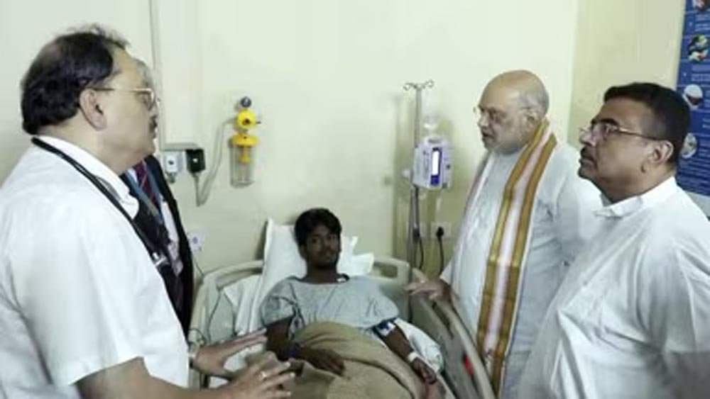 कोलकाता दुर्गा पूजा भगदड़ में 19 की मौत, आयोजक समेत 7 गिरफ्तार; अस्पताल पहुंचे अमित शाह