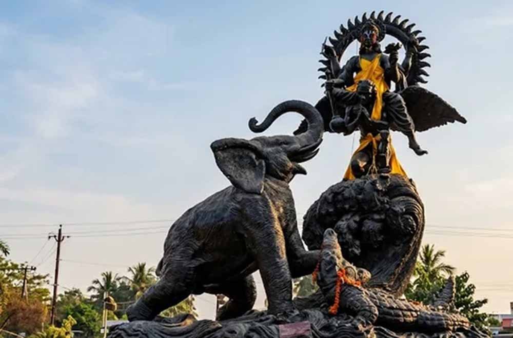सोनपुर मेला 2026: जंगी हाथियों के बाजार से किसान आंदोलन तक, जानें मेले का गौरवशाली इतिहास सोनपुर मेला 2026: जंगी हाथियों के बाजार से किसान आंदोलन तक, जानें मेले का गौरवशाली इतिहास