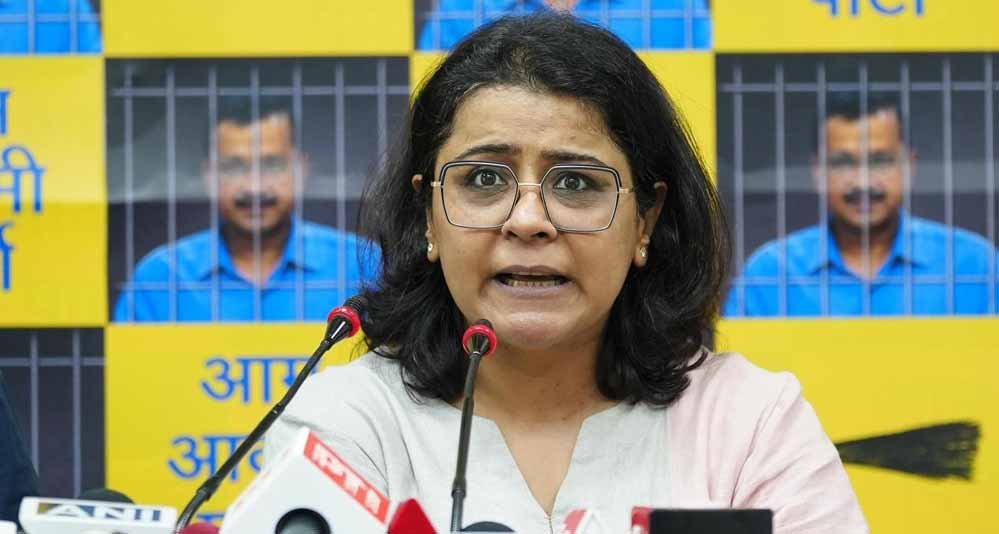 अरविंद केजरीवाल की पार्टी को झटका, AAP का बड़ा टीवी चेहरा कांग्रेस में शामिल अरविंद केजरीवाल की पार्टी को झटका, AAP का बड़ा टीवी चेहरा कांग्रेस में शामिल