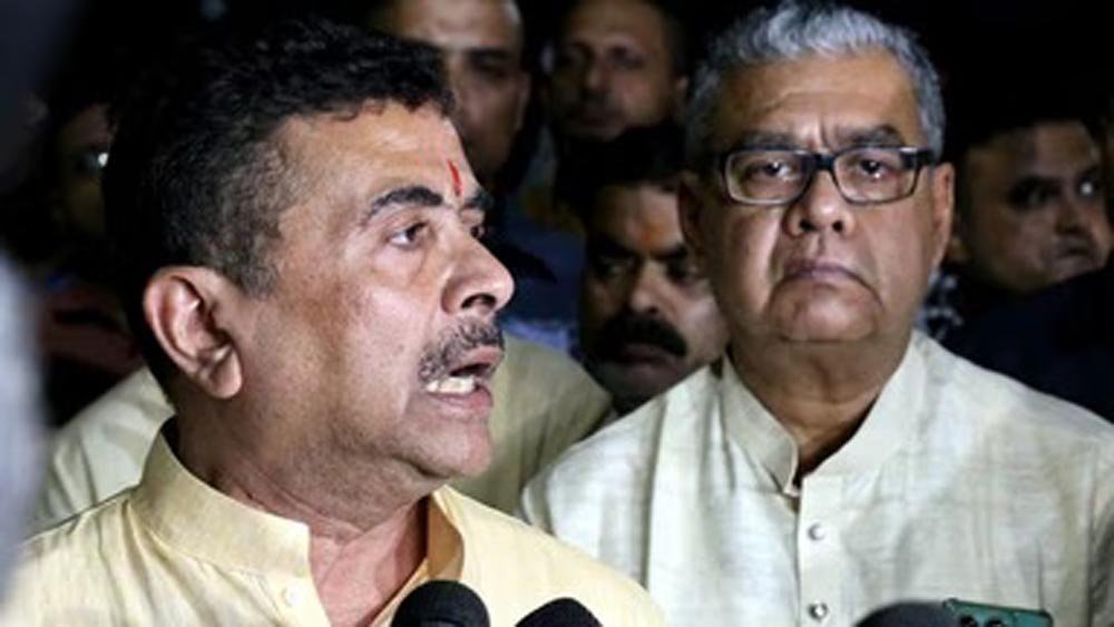 कोलकाता दुर्गा पूजा पंडाल में भगदड़ के बाद बड़ा फैसला, सुरक्षा जांच के लिए बनेगी उच्चस्तरीय समिति कोलकाता दुर्गा पूजा पंडाल में भगदड़ के बाद बड़ा फैसला, सुरक्षा जांच के लिए बनेगी उच्चस्तरीय समिति