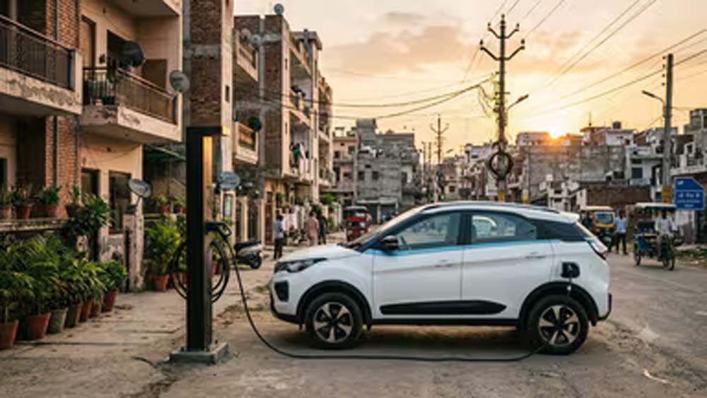 UP में EV चार्जिंग की टेंशन खत्म! 238 जगहों पर बनेंगे नए चार्जिंग स्टेशन, नोएडा-लखनऊ समेत कई शहर शामिल UP में EV चार्जिंग की टेंशन खत्म! 238 जगहों पर बनेंगे नए चार्जिंग स्टेशन, नोएडा-लखनऊ समेत कई शहर शामिल