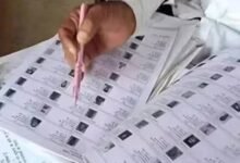इटावा में नए वोटरों को राहत, मतदाता सूची में नाम जुड़वाने के लिए अब नहीं भरना होगा अतिरिक्त घोषणा पत्र