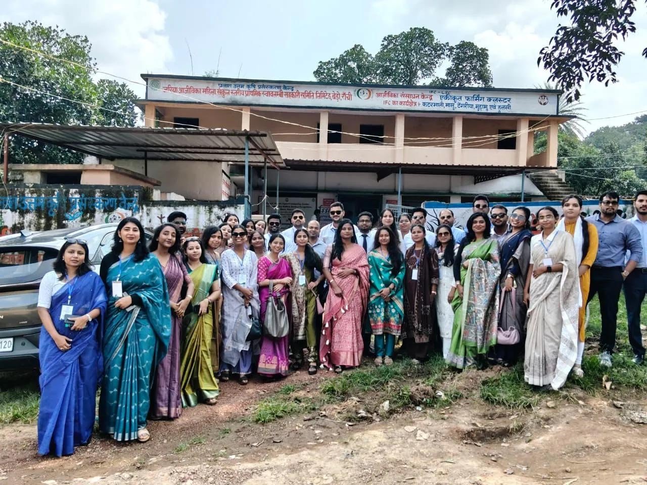 बिहार के 78 अधिकारियों ने झारखंड में लिया प्रशासनिक प्रशिक्षण, कोयला खदान से टाटा मोटर्स तक का किया दौरा बिहार के 78 अधिकारियों ने झारखंड में लिया प्रशासनिक प्रशिक्षण, कोयला खदान से टाटा मोटर्स तक का किया दौरा