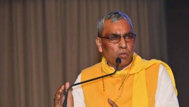 ‘संत रविदास नगर भदोही’ से दलित-राजभर दोनों को संदेश, योगी ने एक नाम में जोड़ी दो विरासत ‘संत रविदास नगर भदोही’ से दलित-राजभर दोनों को संदेश, योगी ने एक नाम में जोड़ी दो विरासत