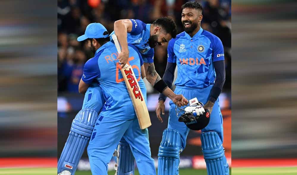 विराट कोहली-रोहित शर्मा कब लौटेंगे मैदान पर? अब 3 नहीं, 5 वनडे में दिखेगा दोनों का जलवा विराट कोहली-रोहित शर्मा कब लौटेंगे मैदान पर? अब 3 नहीं, 5 वनडे में दिखेगा दोनों का जलवा