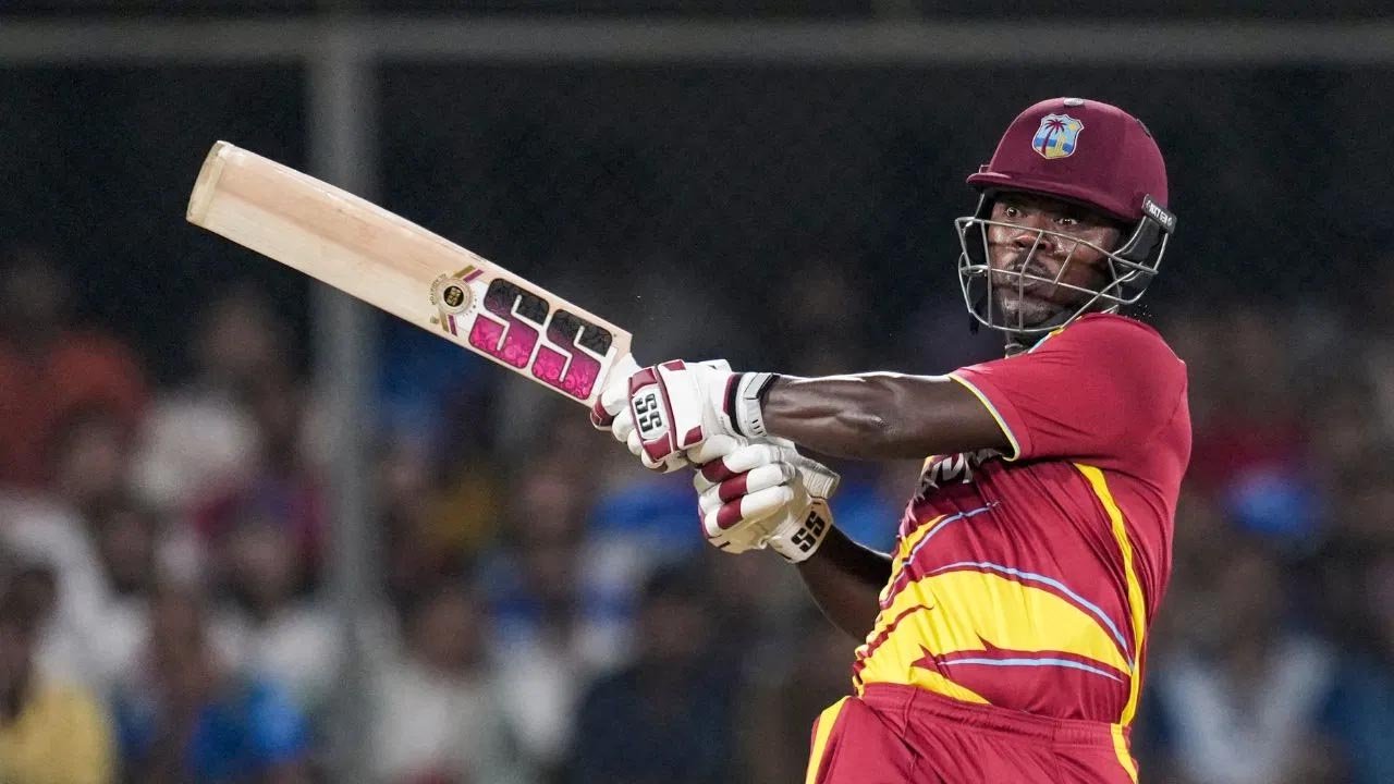 वेस्टइंडीज ने रचा इतिहास, T20 इंटरनेशनल में 2000 छक्के लगाने वाली पहली टीम बनी वेस्टइंडीज ने रचा इतिहास, T20 इंटरनेशनल में 2000 छक्के लगाने वाली पहली टीम बनी