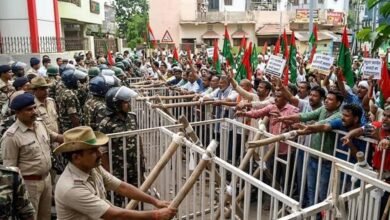 रांची में सरकारी दफ्तरों के आसपास धरना-प्रदर्शन पर सख्ती, रैली और आमसभा से पहले लेनी होगी अनुमति रांची में सरकारी दफ्तरों के आसपास धरना-प्रदर्शन पर सख्ती, रैली और आमसभा से पहले लेनी होगी अनुमति