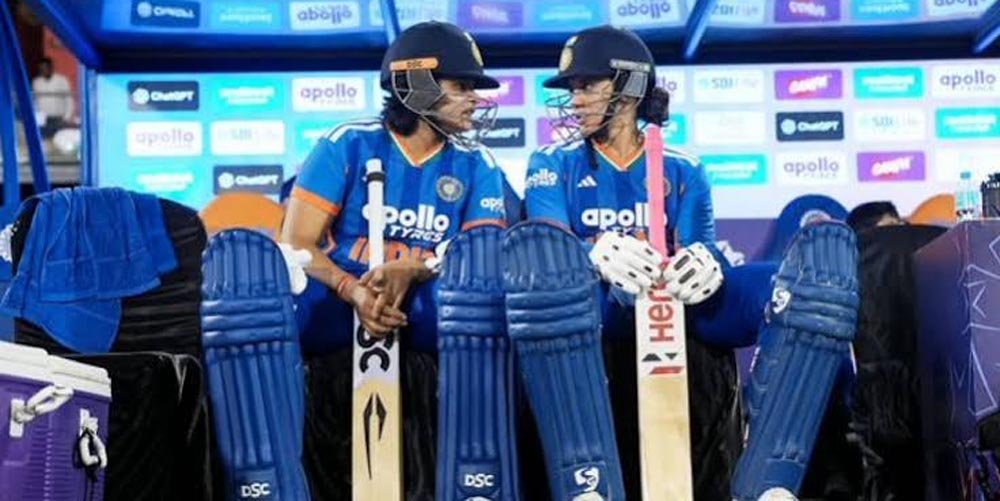 जिम्बाब्वे के खिलाफ भारतीय महिला टीम का धमाल, टी20 सीरीज में 2-0 की अजेय बढ़त जिम्बाब्वे के खिलाफ भारतीय महिला टीम का धमाल, टी20 सीरीज में 2-0 की अजेय बढ़त