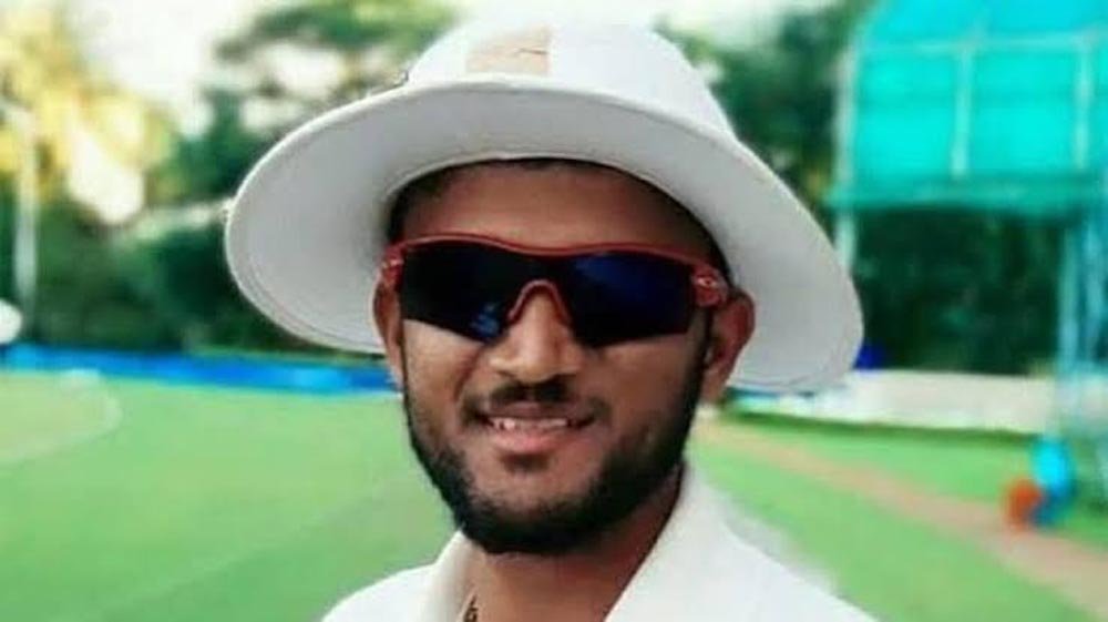 जलज सक्सेना ने रणजी ट्रॉफी में रचा इतिहास, बिशन सिंह बेदी के रिकॉर्ड की बराबरी कर केरल को दिलाई जीत जलज सक्सेना ने रणजी ट्रॉफी में रचा इतिहास, बिशन सिंह बेदी के रिकॉर्ड की बराबरी कर केरल को दिलाई जीत