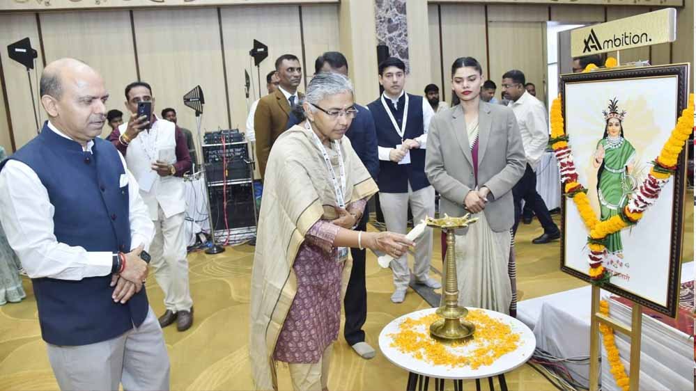 बस्तर से सहकारिता का नया सूर्योदय,जगदलपुर में सहकार से समृद्धि राष्ट्रीय वर्कशॉप का शुभारंभ बस्तर से सहकारिता का नया सूर्योदय,जगदलपुर में सहकार से समृद्धि राष्ट्रीय वर्कशॉप का शुभारंभ
