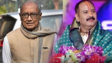 पंडित प्रदीप मिश्रा की 350 करोड़ की FD पर दिग्विजय सिंह का तंज, आर्थिक स्थिति पर उठाए सवाल