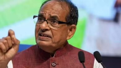 चुनाव आयोग विवाद पर शिवराज का कांग्रेस पर हमला, बोले- हारने पर ECI को बदनाम करना पुरानी आदत चुनाव आयोग विवाद पर शिवराज का कांग्रेस पर हमला, बोले- हारने पर ECI को बदनाम करना पुरानी आदत