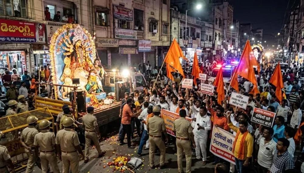 हैदराबाद में दुर्गा विसर्जन जुलूस पर अंडा फेंकने से बवाल, विरोध-प्रदर्शन के बाद बढ़ा तनाव