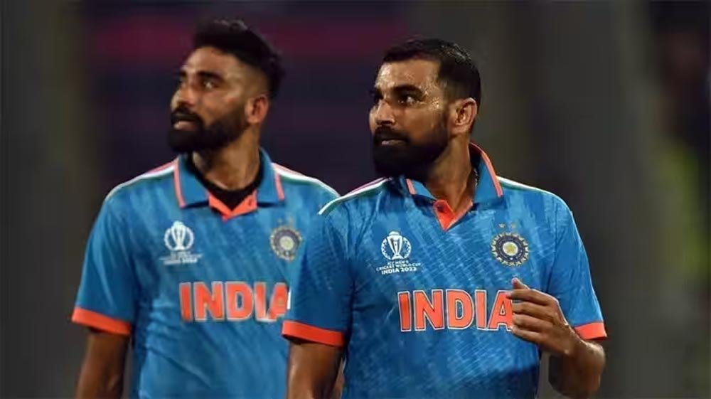 भुवनेश्वर की वापसी के बाद शमी-सिराज पर नजर, 2027 वर्ल्ड कप में कौन होंगे भारत के 3 तेज गेंदबाज? भुवनेश्वर की वापसी के बाद शमी-सिराज पर नजर, 2027 वर्ल्ड कप में कौन होंगे भारत के 3 तेज गेंदबाज?