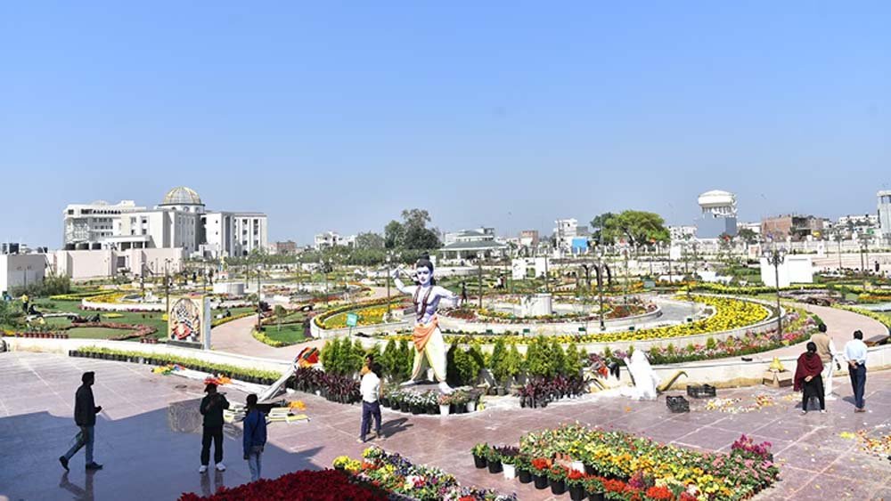 बरेली में नवरात्र से खुलेगी रामायण वाटिका, 51 फीट ऊंची श्रीराम प्रतिमा बनेगी मुख्य आकर्षण बरेली में नवरात्र से खुलेगी रामायण वाटिका, 51 फीट ऊंची श्रीराम प्रतिमा बनेगी मुख्य आकर्षण