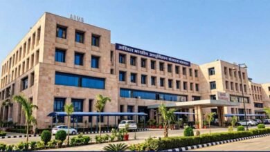 ब्रेन-डेड मरीज के अंगदान ने बचाईं 3 जिंदगियां, AIIMS भोपाल में सफल हुआ 30वां किडनी ट्रांसप्लांट ब्रेन-डेड मरीज के अंगदान ने बचाईं 3 जिंदगियां, AIIMS भोपाल में सफल हुआ 30वां किडनी ट्रांसप्लांट