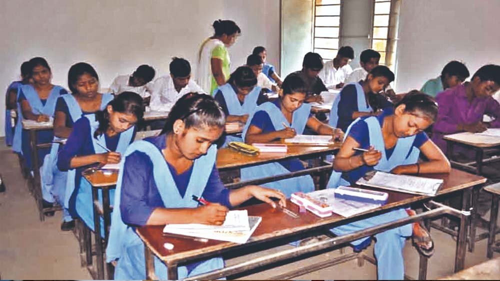 दुर्ग के सरकारी स्कूलों में कमजोर रिजल्ट पर प्राचार्यों से जवाब तलब