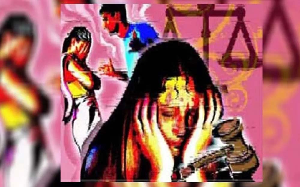 छत्तीसगढ़ में शादी के दूसरे दिन ही डिप्टी कलेक्टर ने मांगे 3 करोड़ रुपये और कार छत्तीसगढ़ में शादी के दूसरे दिन ही डिप्टी कलेक्टर ने मांगे 3 करोड़ रुपये और कार
