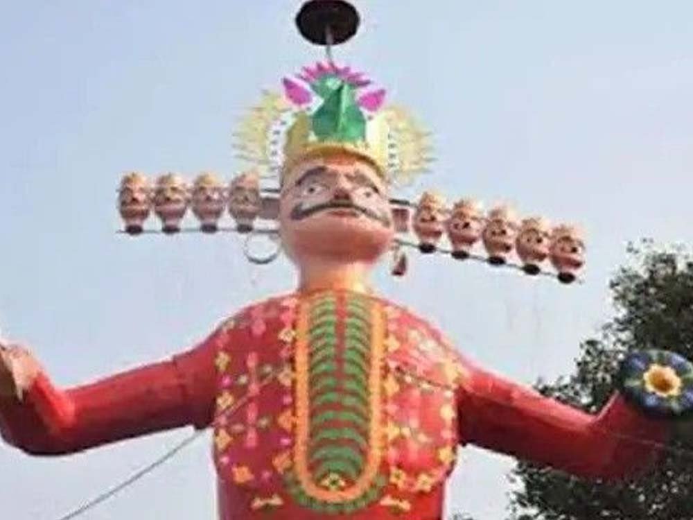 बिलासपुर में जलेगा 80 फीट का रावण, साइंस कॉलेज मैदान में दशहरे की तैयारी बिलासपुर में जलेगा 80 फीट का रावण, साइंस कॉलेज मैदान में दशहरे की तैयारी
