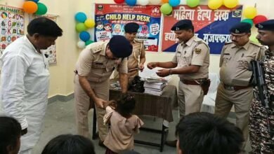 बिलासपुर में आधा दर्जन थानेदारों को एसएसपी ने किया सम्मानित, बेहतर काम के लिए मिला पुरस्कार बिलासपुर में आधा दर्जन थानेदारों को एसएसपी ने किया सम्मानित, बेहतर काम के लिए मिला पुरस्कार