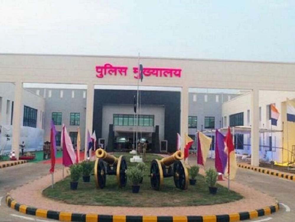 CG IPS Transfer: छत्तीसगढ़ में 18 IPS अधिकारियों का तबादला, अमन कुमार और अजय कुमार बने रायपुर SP. CG IPS Transfer: छत्तीसगढ़ में 18 IPS अधिकारियों का तबादला, अमन कुमार और अजय कुमार बने रायपुर SP.