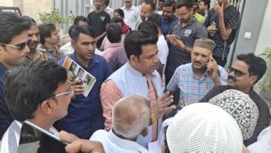 रवि किशन का राहुल गांधी पर हमला, बोले- ‘मानसिक संतुलन खो चुके हैं’