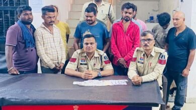 Bilaspur में जुआ फड़ पर पुलिस की रेड, 10 जुआरी गिरफ्तार Bilaspur में जुआ फड़ पर पुलिस की रेड, 10 जुआरी गिरफ्तार