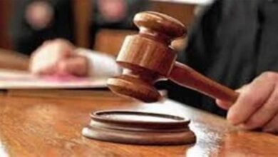 अंग्रेजी के अंकों पर हाई कोर्ट ने उठाए सवाल, 10वीं की छात्रा को बाकी विषयों में 75 से ज्यादा अंक अंग्रेजी के अंकों पर हाई कोर्ट ने उठाए सवाल, 10वीं की छात्रा को बाकी विषयों में 75 से ज्यादा अंक