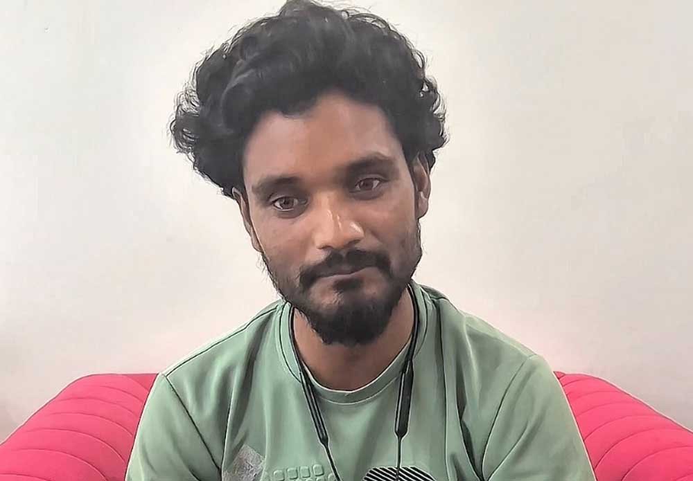 रजिस्ट्री हुई और नामांतरण भी, मोहम्मद जावेद को नहीं लगाने पड़े तहसील के चक्कर रजिस्ट्री हुई और नामांतरण भी, मोहम्मद जावेद को नहीं लगाने पड़े तहसील के चक्कर