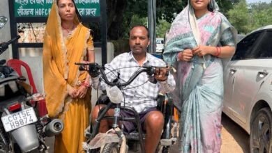 सेवा संकल्प अभियान के तहत दिव्यांग धनेश्वर साहू को मिली ट्राइसाइकिल सेवा संकल्प अभियान के तहत दिव्यांग धनेश्वर साहू को मिली ट्राइसाइकिल