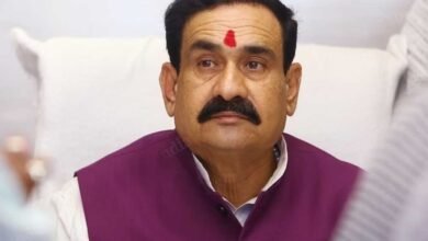 ग्वालियर में लिफ्ट में फंसे पूर्व गृहमंत्री नरोत्तम मिश्रा, 15 मिनट तक अटके ग्वालियर में लिफ्ट में फंसे पूर्व गृहमंत्री नरोत्तम मिश्रा, 15 मिनट तक अटके