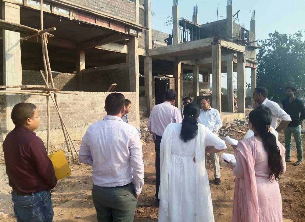 लोक निर्माण विभाग के सचिव ने निर्माणाधीन संयुक्त जिला कार्यालय भवन और पीडब्लूडी आवासीय परिसर का किया निरीक्षण लोक निर्माण विभाग के सचिव ने निर्माणाधीन संयुक्त जिला कार्यालय भवन और पीडब्लूडी आवासीय परिसर का किया निरीक्षण