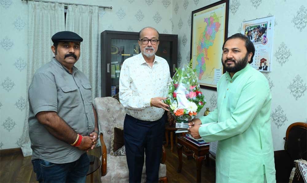 राज्यपाल रमेन डेका से महाराजा कमल चंद्र भंज देव ने की भेंट राज्यपाल रमेन डेका से महाराजा कमल चंद्र भंज देव ने की भेंट