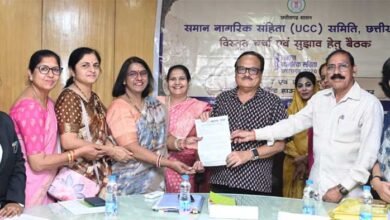 लिव-इन के पंजीयन, पैतृक संपत्ति में बराबरी और भरण-पोषण पर एक समान कानून की मांग लिव-इन के पंजीयन, पैतृक संपत्ति में बराबरी और भरण-पोषण पर एक समान कानून की मांग
