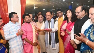 मुख्यमंत्री निवास में गरबा महोत्सव की धूम, भक्ति और उल्लास के रंग में रंगा आयोजन मुख्यमंत्री निवास में गरबा महोत्सव की धूम, भक्ति और उल्लास के रंग में रंगा आयोजन