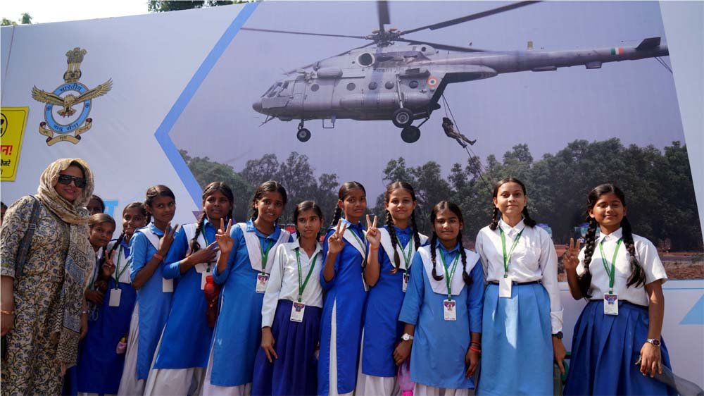भारतीय वायु सेना की 94वीं वर्षगांठ के पर वाराणसी में ‘विंग्स ओवर गंगा’ एयर शो भारतीय वायु सेना की 94वीं वर्षगांठ के पर वाराणसी में ‘विंग्स ओवर गंगा’ एयर शो