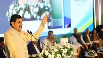 निवेश से रोजगार तक, उद्योगों को हर कदम पर मिलेगा सहयोग : मुख्यमंत्री डॉ. यादव निवेश से रोजगार तक, उद्योगों को हर कदम पर मिलेगा सहयोग : मुख्यमंत्री डॉ. यादव