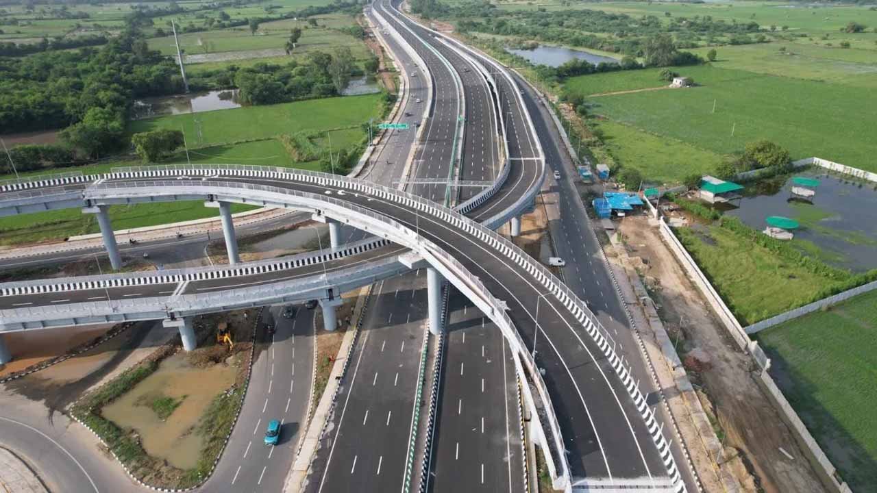राज्य सरकार सड़क, एक्सप्रेस-वे, सिंचाई, बांध, बिजली और मेडिकल कॉलेज सहित अधोसंरचना विकास के बड़े प्रोजेक्टों पर तेज गति से कर रही है कार्य राज्य सरकार सड़क, एक्सप्रेस-वे, सिंचाई, बांध, बिजली और मेडिकल कॉलेज सहित अधोसंरचना विकास के बड़े प्रोजेक्टों पर तेज गति से कर रही है कार्य