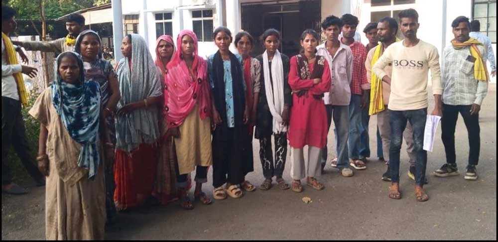 खरगोन में विधवा से बर्बरता का आरोप, सरपंच पर मारपीट और अश्लील हरकत करने के आरोप खरगोन में विधवा से बर्बरता का आरोप, सरपंच पर मारपीट और अश्लील हरकत करने के आरोप