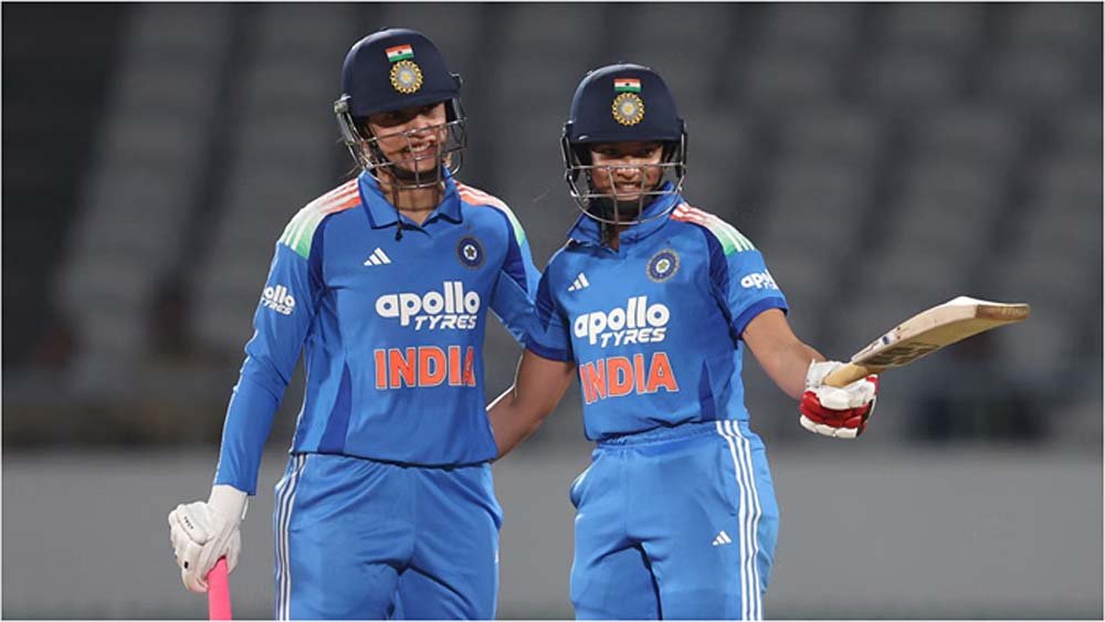 भारत की 9 विकेट से धमाकेदार जीत, वनडे सीरीज में 1-0 की बढ़त भारत की 9 विकेट से धमाकेदार जीत, वनडे सीरीज में 1-0 की बढ़त