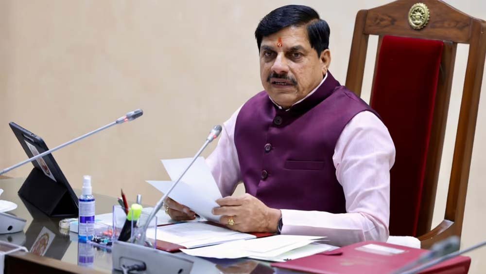 मुख्यमंत्री डॉ. यादव की घोषणा के अनुरूप नक्सल प्रभावित 100 गांवों के सर्वांगीण विकास की कार्ययोजना तैयार मुख्यमंत्री डॉ. यादव की घोषणा के अनुरूप नक्सल प्रभावित 100 गांवों के सर्वांगीण विकास की कार्ययोजना तैयार