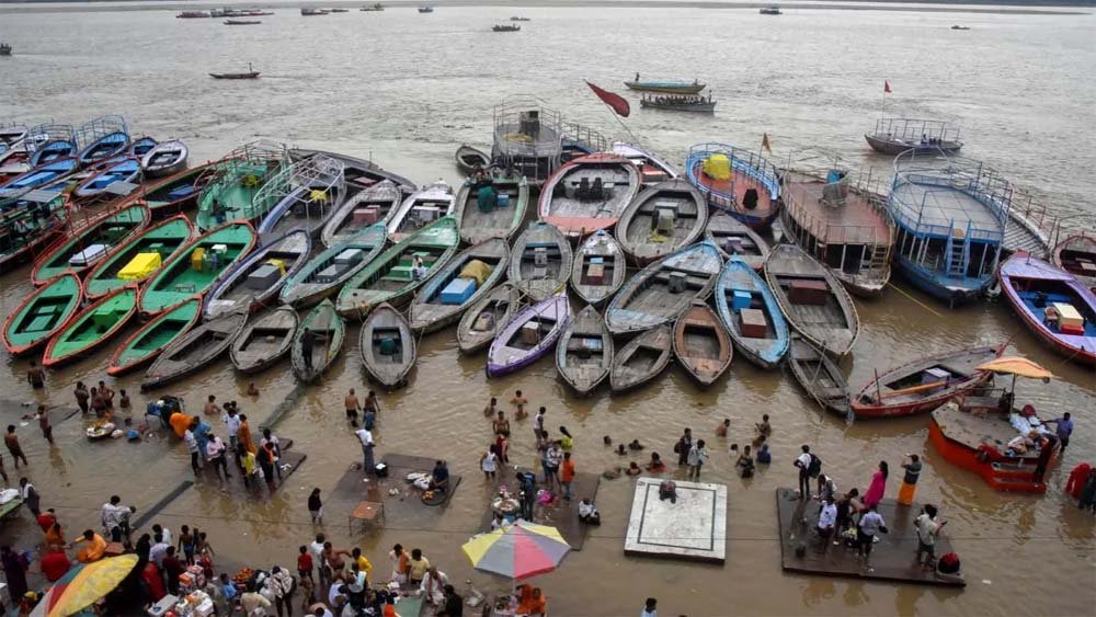 नावों की पहचान से सुरक्षा तक नई व्यवस्था, यूपी में जलयानों को मिलेगी खास पंजीकरण संख्या नावों की पहचान से सुरक्षा तक नई व्यवस्था, यूपी में जलयानों को मिलेगी खास पंजीकरण संख्या