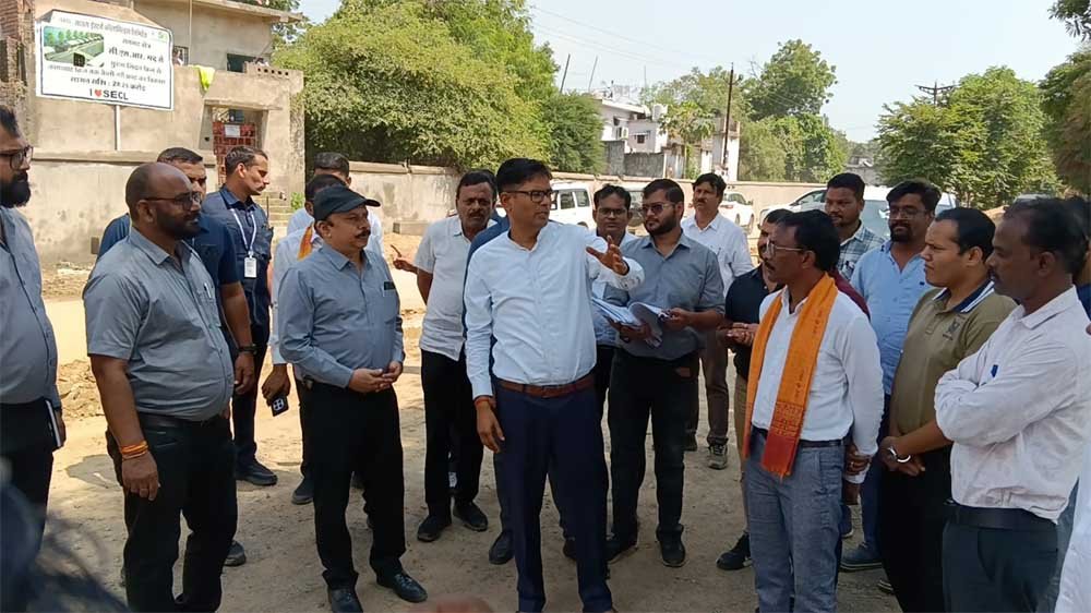 विकास कार्यों की धीमी रफ्तार पर वित्त मंत्री ओ.पी. चौधरी ने जतायी नाराजगी, मंथली टारगेट तय कर काम में तेजी लाने के निर्देश विकास कार्यों की धीमी रफ्तार पर वित्त मंत्री ओ.पी. चौधरी ने जतायी नाराजगी, मंथली टारगेट तय कर काम में तेजी लाने के निर्देश