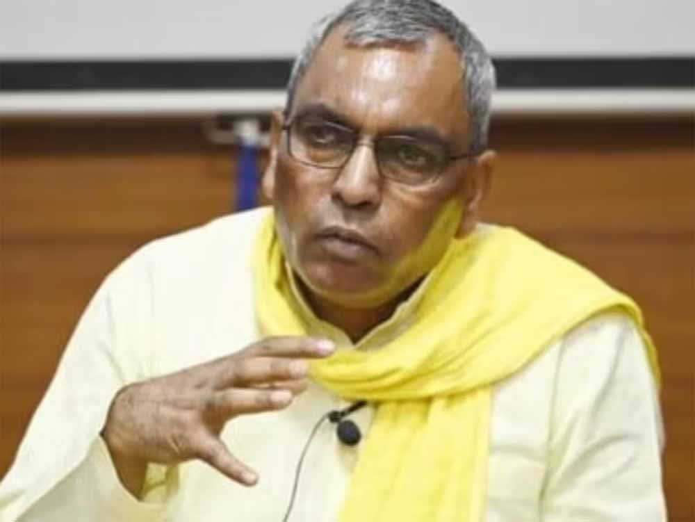 यूपी संवाद में किसानों की आय बढ़ाने, आधुनिक तकनीक, सरकारी योजनाओं और बाजार से जुड़ाव पर चर्चा