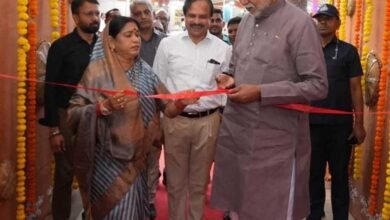 मंत्री पटेल में भोपाल हाट में 21वें रीजनल सरस मेले का किया शुभारंभ मंत्री पटेल में भोपाल हाट में 21वें रीजनल सरस मेले का किया शुभारंभ