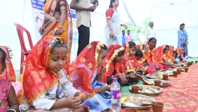 350 किशोरी बालिकाओं और माताओं को स्वास्थ्य एवं सुरक्षा के प्रति किया गया जागरूक