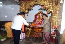 उप मुख्यमंत्री  विजय शर्मा ने कवर्धा में मां महामाया और मां विंध्यवासिनी के दर्शन कर प्रदेश की सुख-समृद्धि और खुशहाली की कामना की