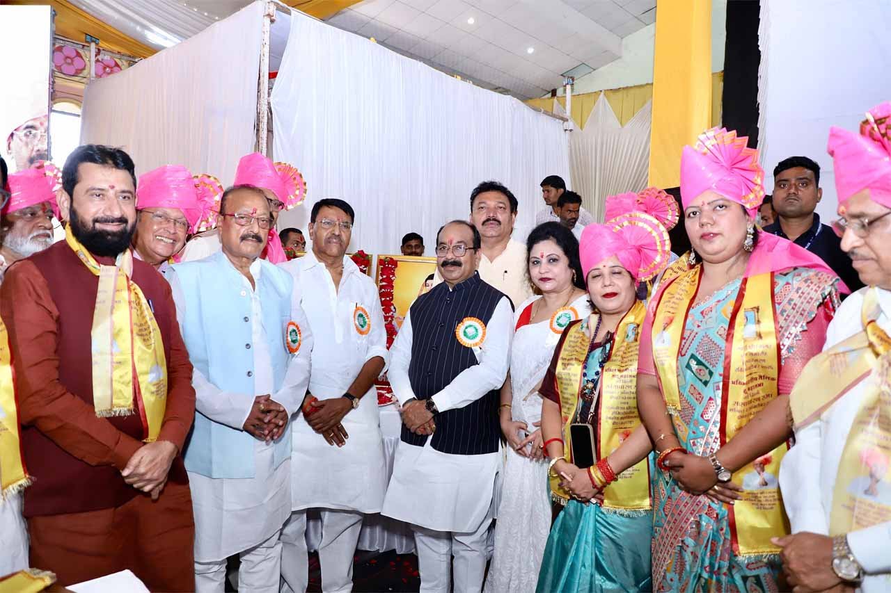अखिल भारतीय तैलिक साहू महासभा के राष्ट्रीय अधिवेशन में मुख्य अतिथि के रूप में शामिल हुए उप मुख्यमंत्री अरुण साव अखिल भारतीय तैलिक साहू महासभा के राष्ट्रीय अधिवेशन में मुख्य अतिथि के रूप में शामिल हुए उप मुख्यमंत्री अरुण साव