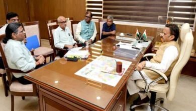 7 जिला चिकित्सालयों में आवश्यकतानुसार नवीन पदों के सृजन की कार्यवाही समय-सीमा में करें पूर्ण: उप मुख्यमंत्री शुक्ल 7 जिला चिकित्सालयों में आवश्यकतानुसार नवीन पदों के सृजन की कार्यवाही समय-सीमा में करें पूर्ण: उप मुख्यमंत्री शुक्ल